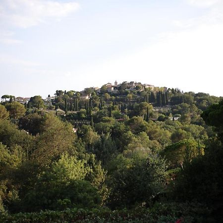 L'Elegante Bastide En Pierre Avec Vue Sur Le Vieux Village De Mougins Buitenkant foto