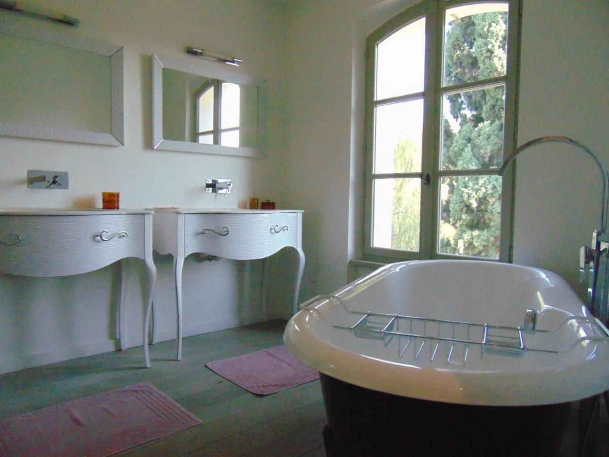 L'Elegante Bastide En Pierre Avec Vue Sur Le Vieux Village De Mougins Buitenkant foto